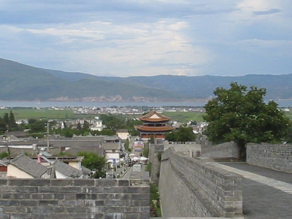 1daliyunnan-044villagesouthtemplewall.jpg
