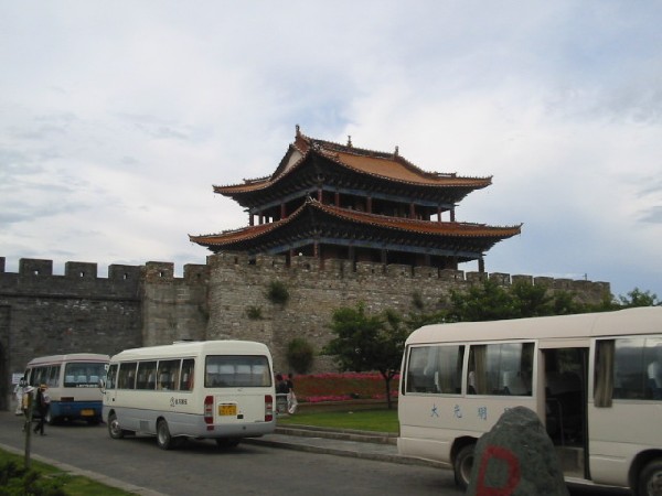 1daliyunnan-048southtemplefromoutside.jpg